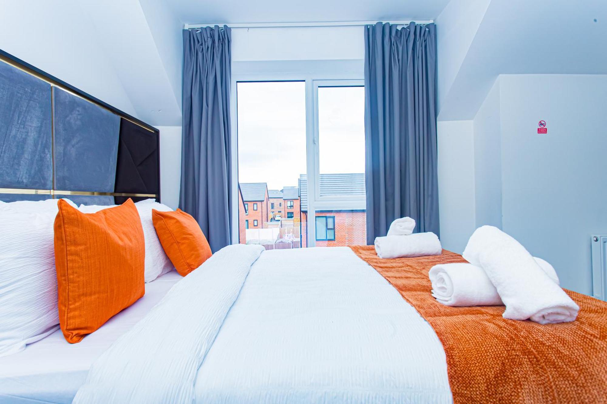 The Edge - Enjoy A Luxury Stay Манчестър Екстериор снимка